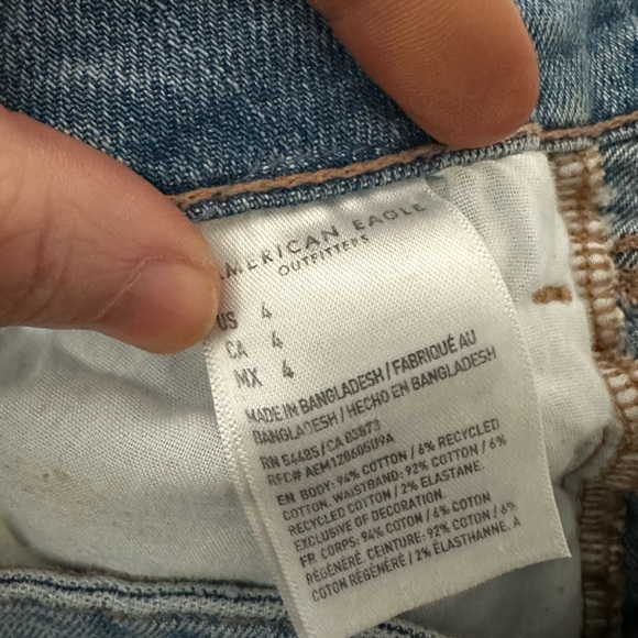 AE High Rise Denim Mom Shorts Distressed - Picture 8 of 14